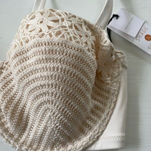 Gorgeous fabric soft and luxurious top